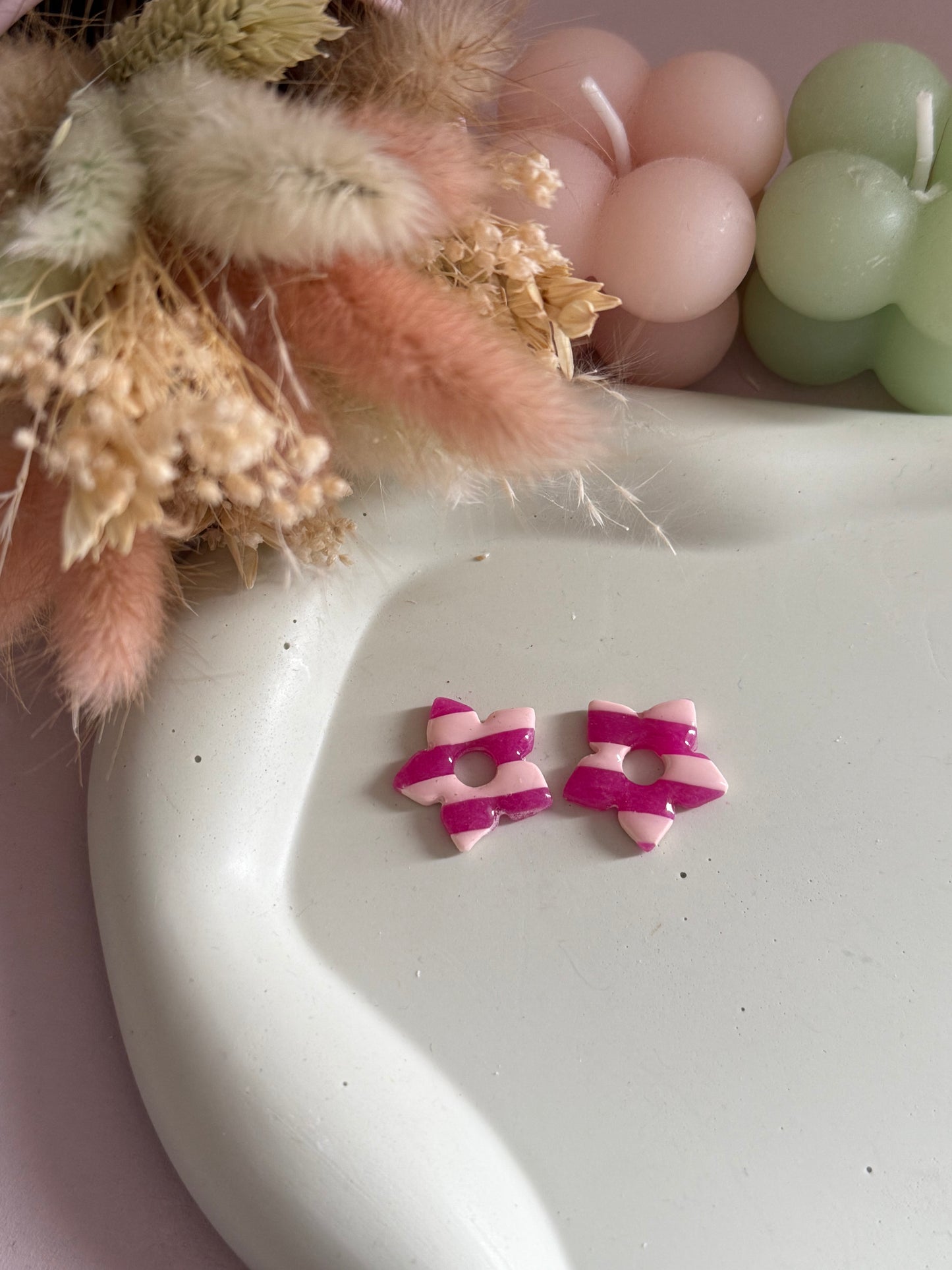 Charms Martha lignes rose /magenta translucide