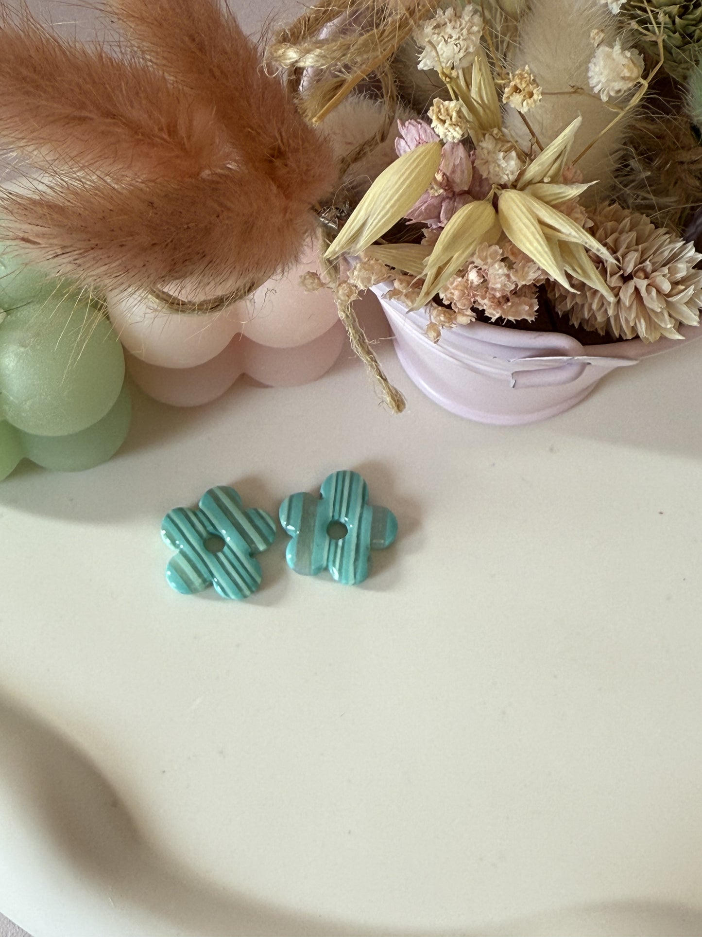 Charms Leslie Lignes turquoises