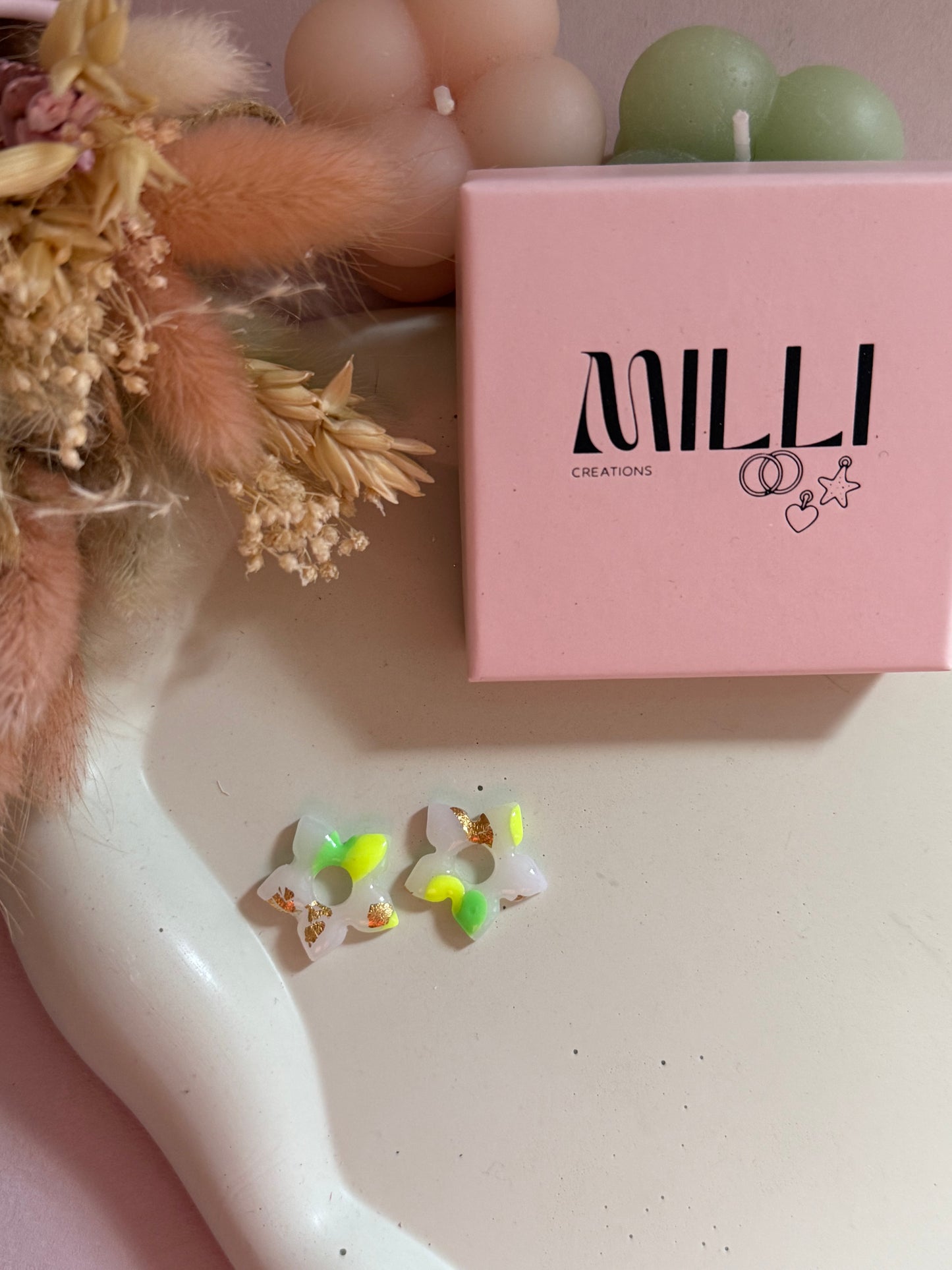 Charms Martha translucide jaune fluo/vert fluo