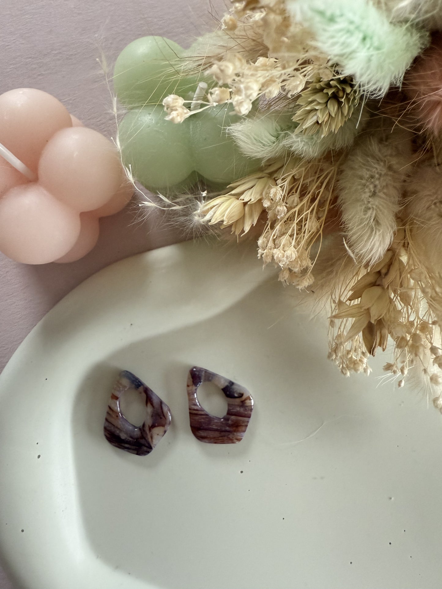 Charms paloma translucide brun gris