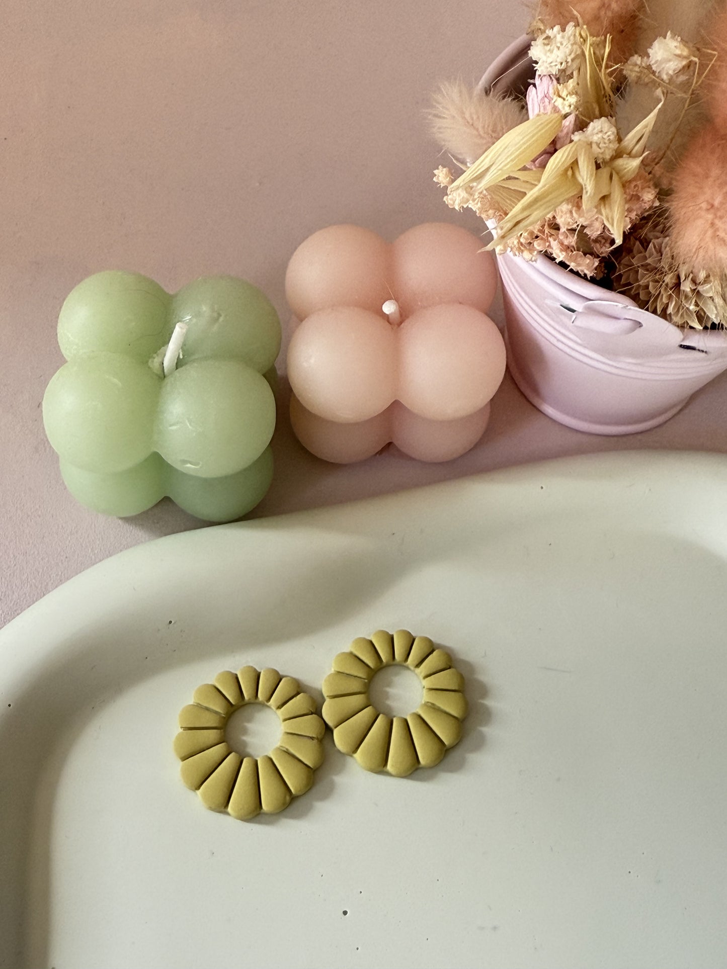 Charms Ella Moutarde