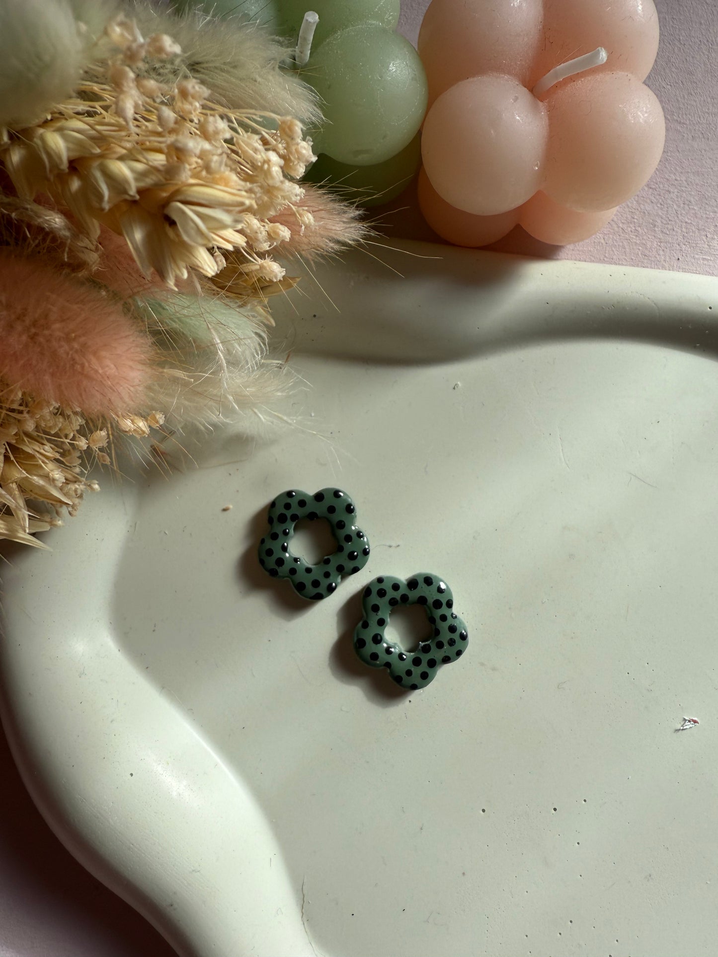 Charms Amelia vert pois noir