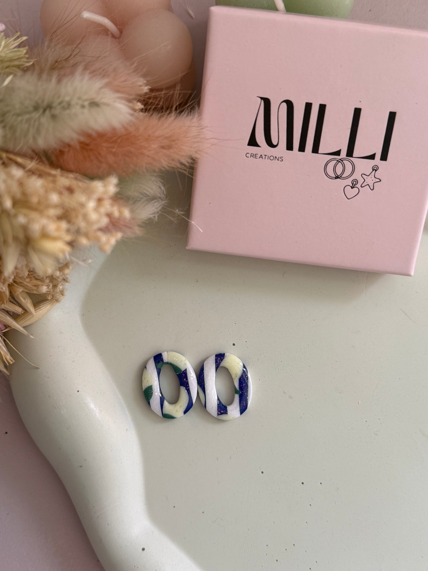 Charms Linea lignes blanches/bleu avec citron
