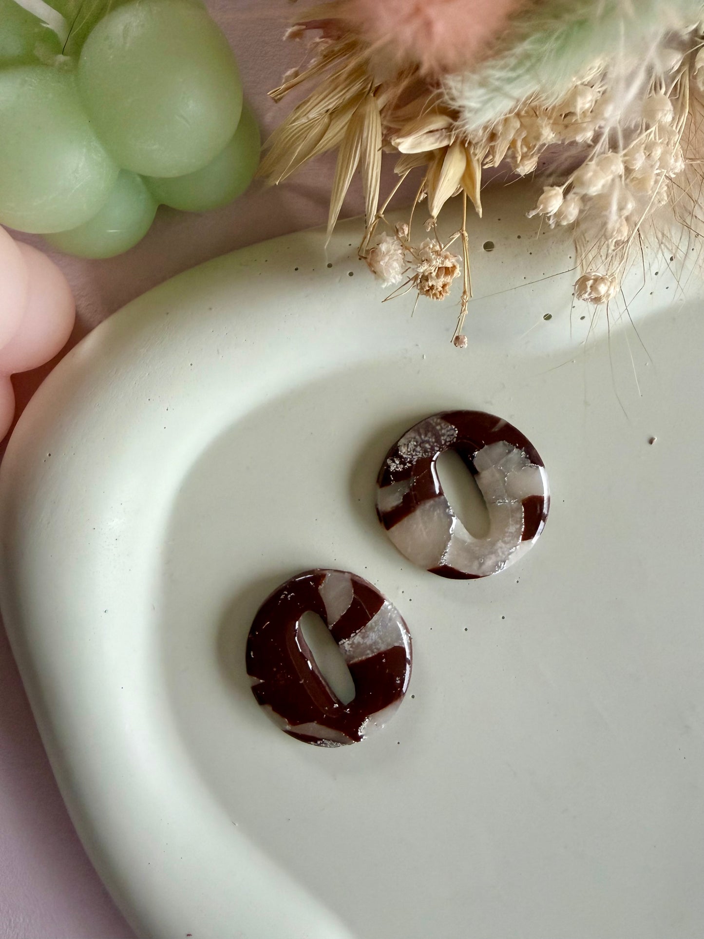 Charms Kate Brun/translucide/Argent