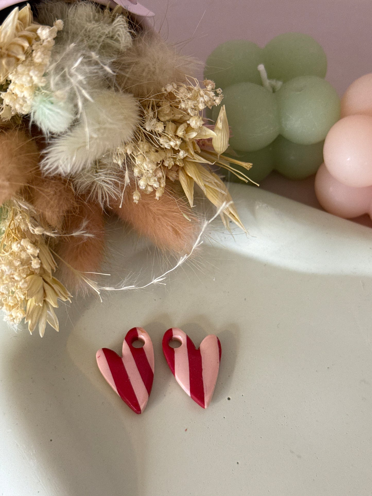 Charms Naomie lignes roses
