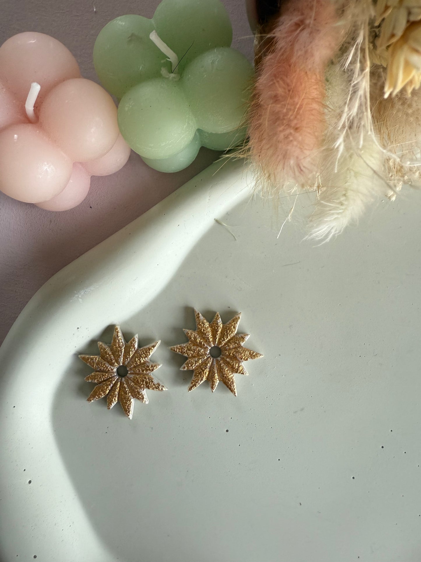 Charms etoile de noel doréé