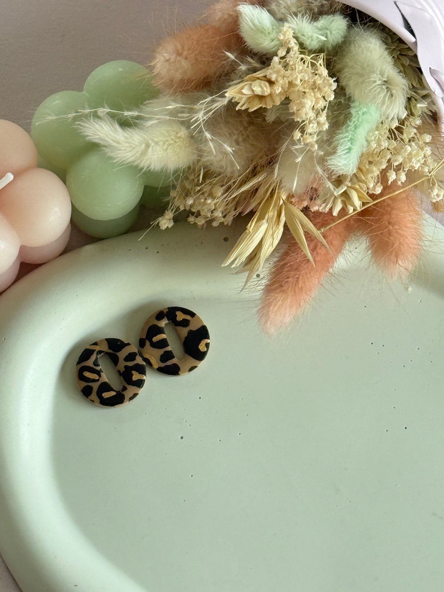 Charms Kate leopard latte M